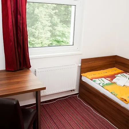 Affittacamere Restaurace A Zděná Bouda 3*