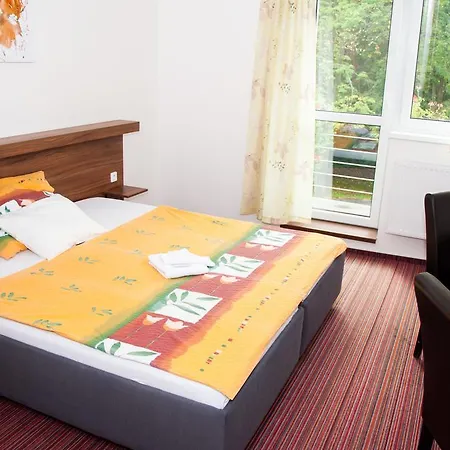 Penzion Restaurace A Zděná Bouda 3*