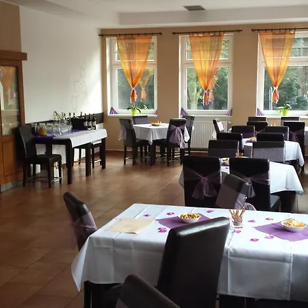 Penzion Restaurace A Zděná Bouda
