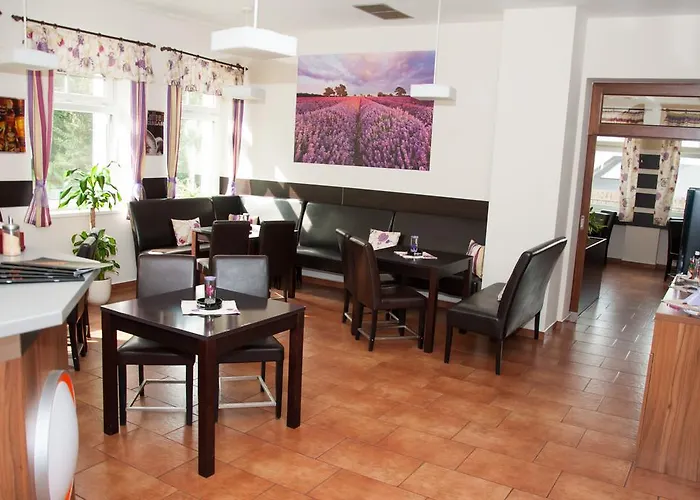 Restaurace A Zdena Bouda 4* Hradec Králové