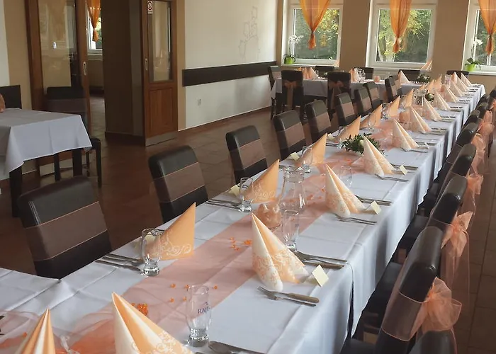 Pensjonat Restaurace A Zdena Bouda 4*